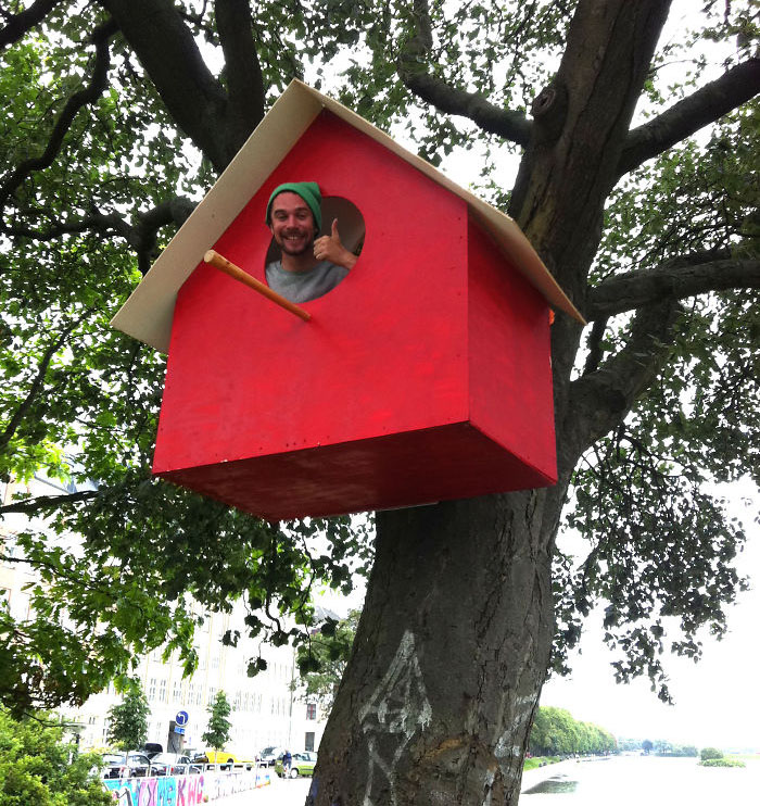 I-made-3500-birdhouses-from-scrapwood1__700